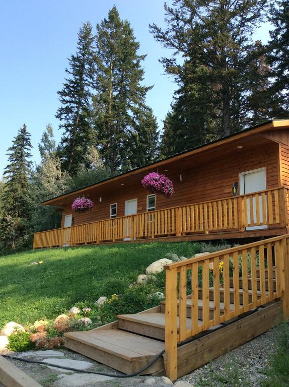 Tete Jaune Lodge エクステリア 写真